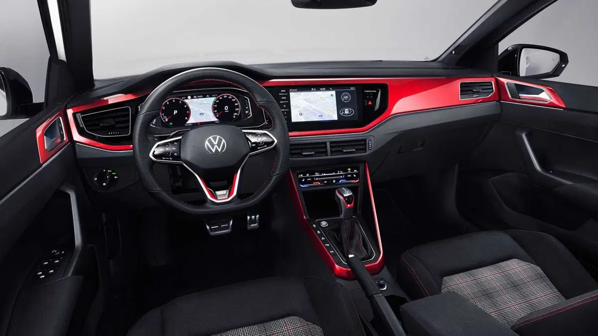 Arriva la nuova Volkswagen GTI, Polo: costa 26.100 € ma tocca i 240 Km/h (5)