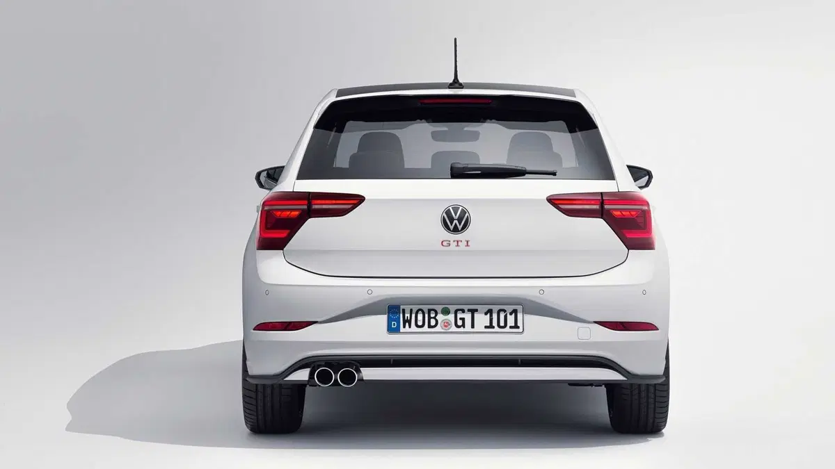 Arriva la nuova Volkswagen GTI, Polo: costa 26.100 € ma tocca i 240 Km/h (6)