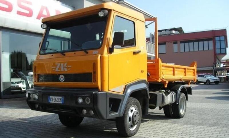 Zk R1 (4ª serie) R1 35 3.0 HTP PM 4x4 Cabinato Traker 