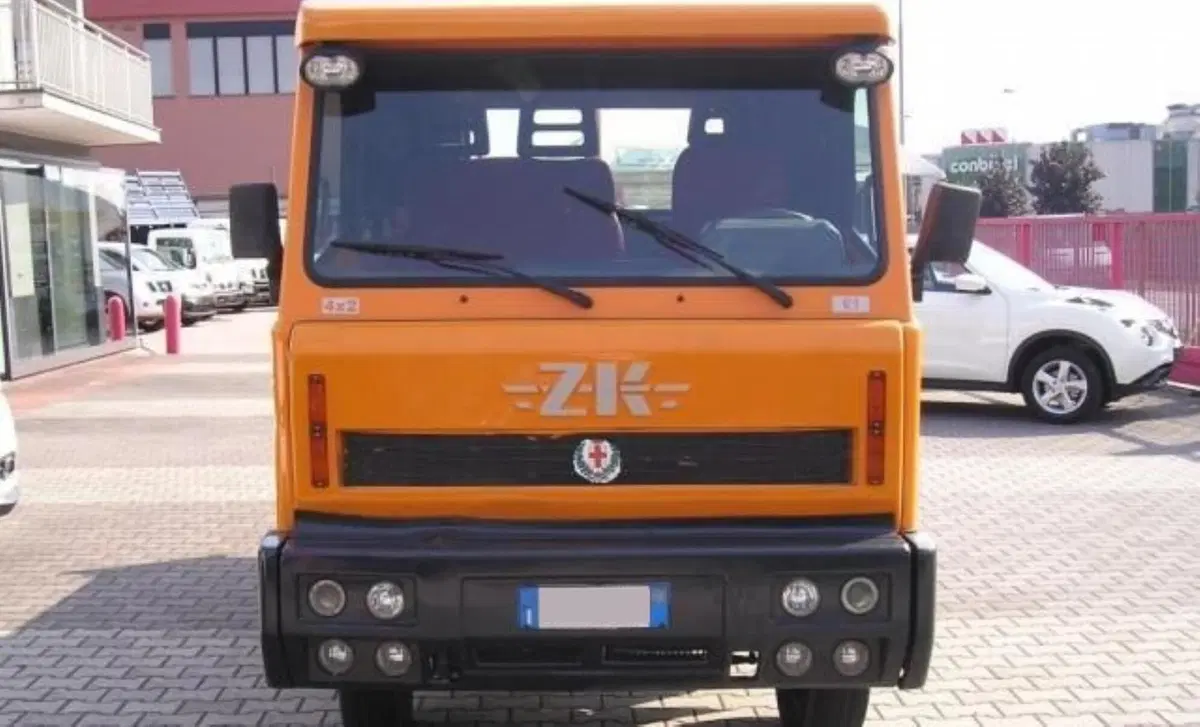 Zk R1 (4ª serie) (2018-23) (3)