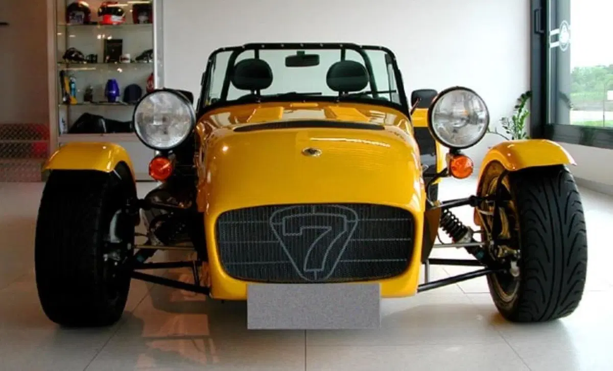 Caterham Seven (2004-->>) (3)
