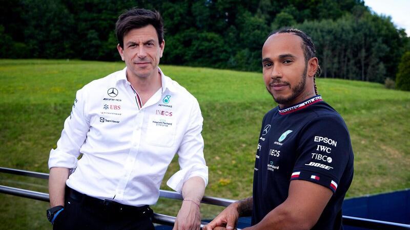 Formula 1: Lewis Hamilton, arriva il rinnovo: siglato un biennale con la Mercedes