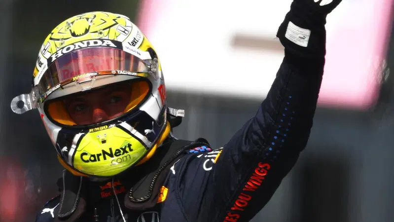 F1, Verstappen arrabbiato con la Red Bull nonostante la pole