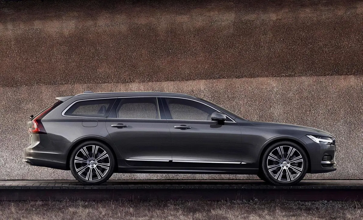 Volvo V90 D3 Business Plus (2)