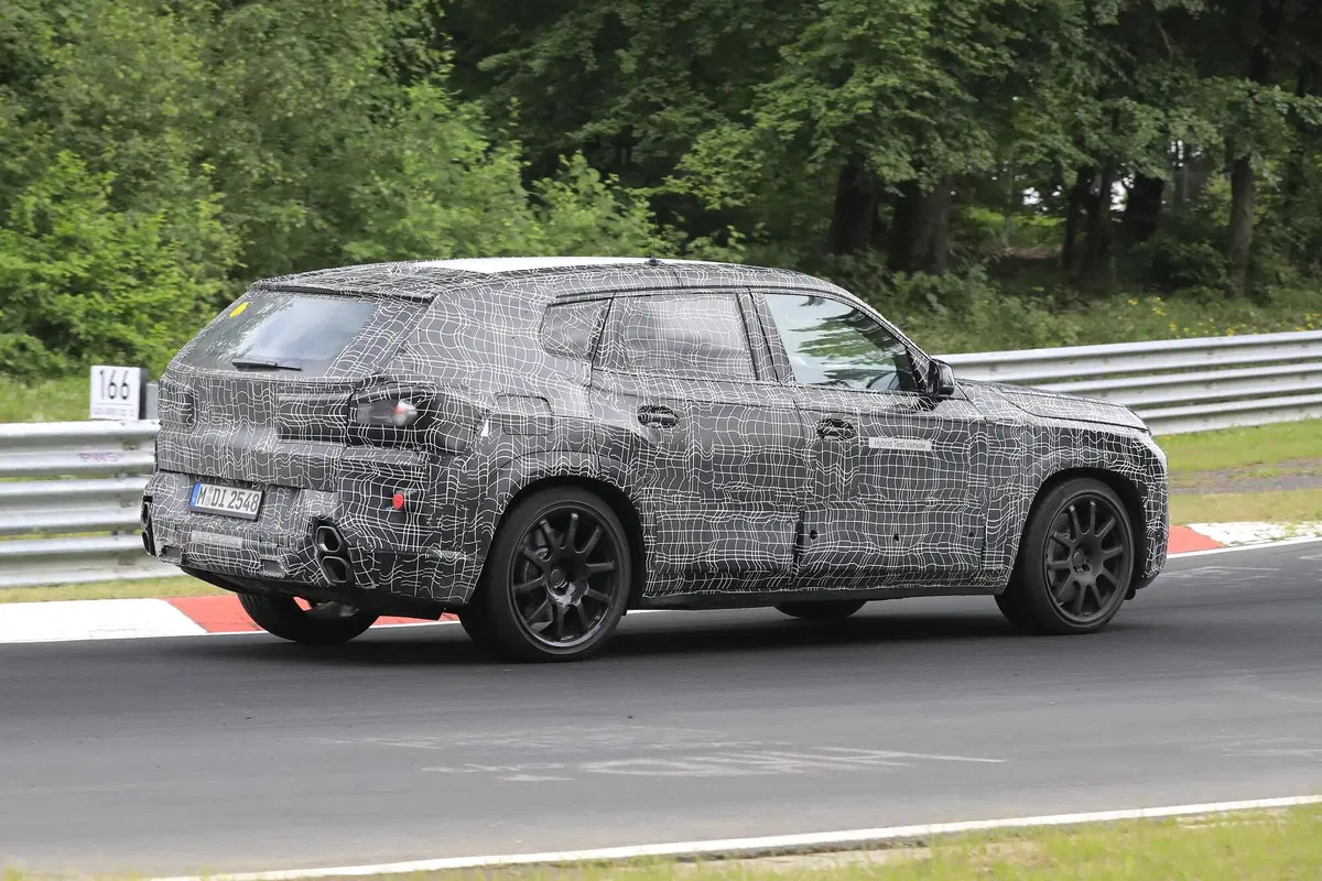 BMW X8, le foto spia (6)