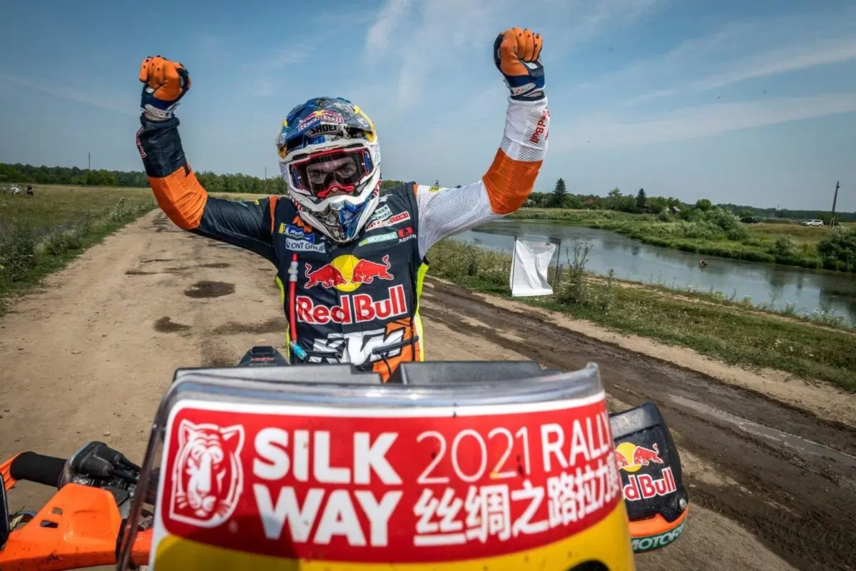 Silk Way Rally 21. Vincono Walkner, KTM, e Chicherit, Buggy CR6 (11)