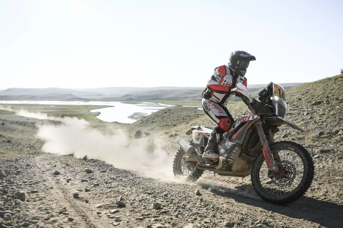 Silk Way Rally 21. Vincono Walkner, KTM, e Chicherit, Buggy CR6 (18)