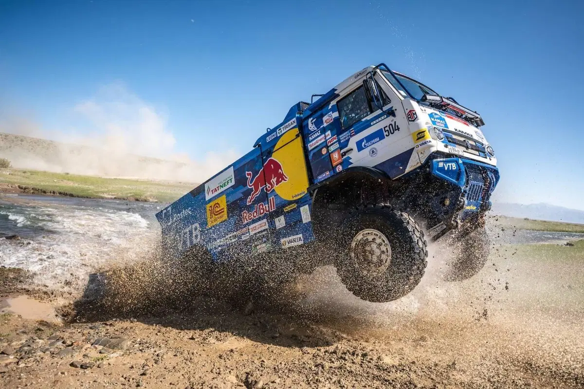Silk Way Rally 21. Vincono Walkner, KTM, e Chicherit, Buggy CR6 (3)