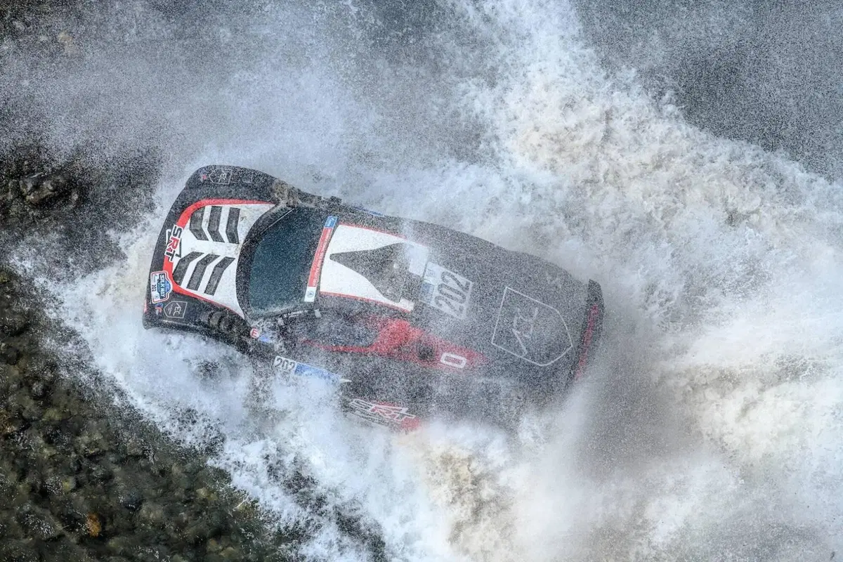 Silk Way Rally 21. Vincono Walkner, KTM, e Chicherit, Buggy CR6 (22)