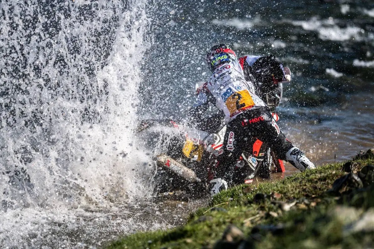Silk Way Rally 21. Vincono Walkner, KTM, e Chicherit, Buggy CR6 (26)