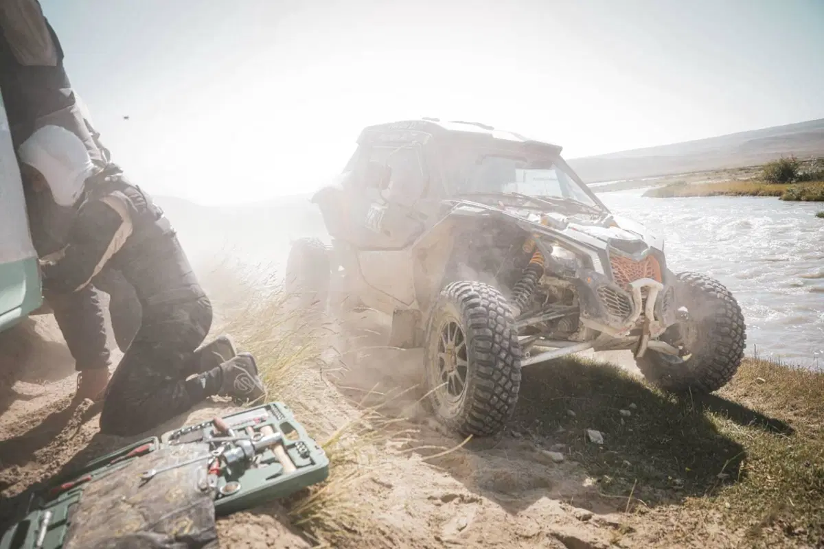 Silk Way Rally 21. Vincono Walkner, KTM, e Chicherit, Buggy CR6 (31)