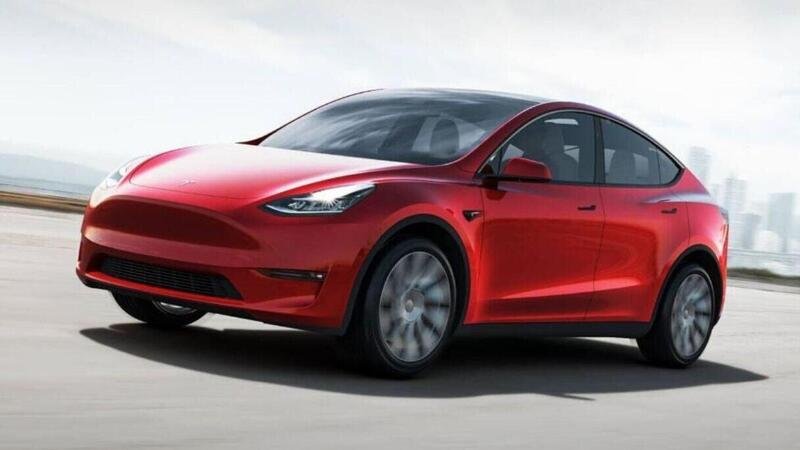 Arriva in Italia la Tesla Model Y, Listino prezzi 2021 e consegna in agosto [55K per il crossover di Musk]