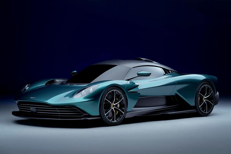 Aston Martin Valhalla, l&#039;hypercar ibrida da 950 CV