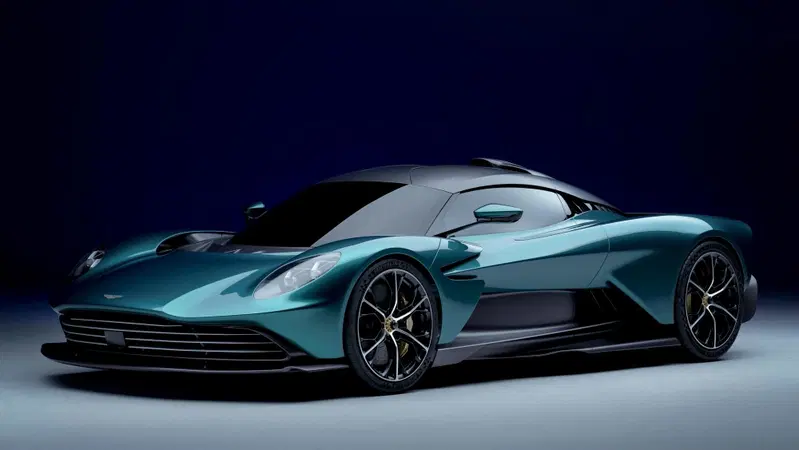 Aston Martin Valhalla, l'hypercar ibrida da 950 CV