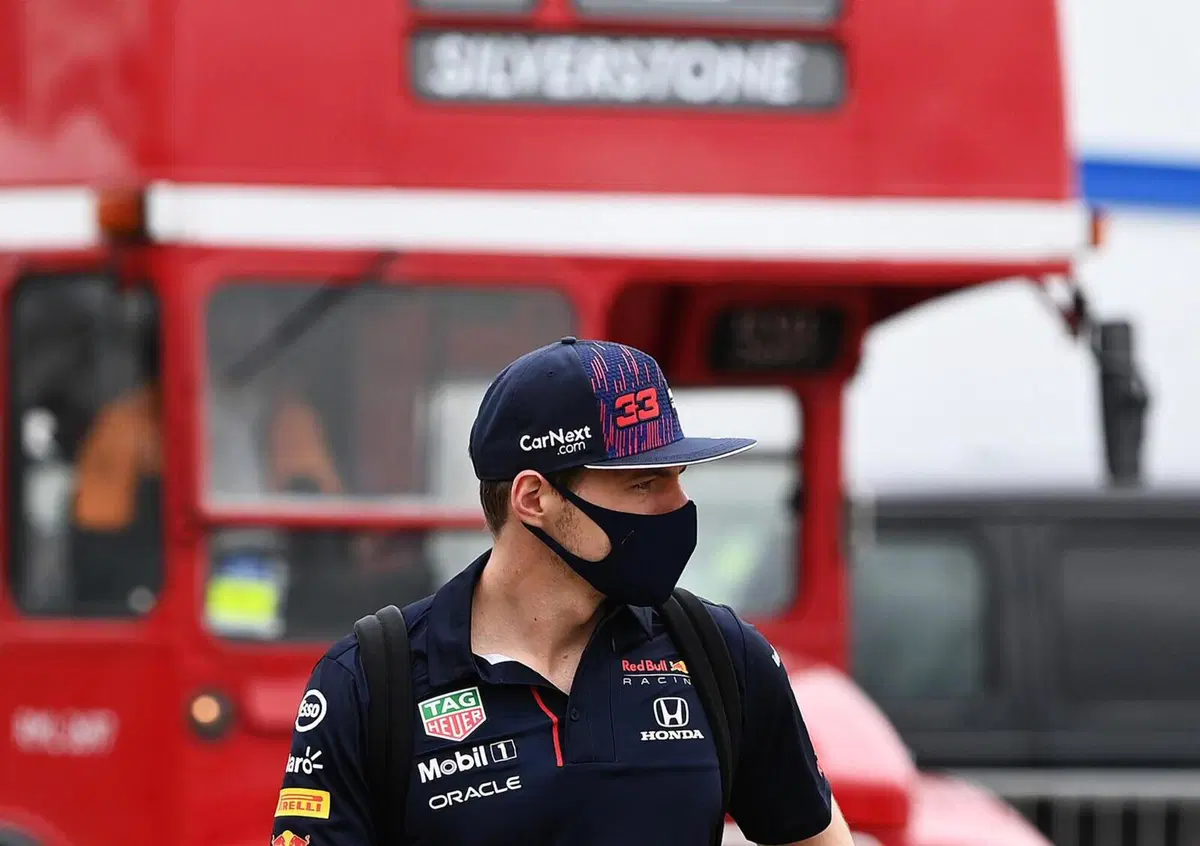 F1, Verstappen: "La Mercedes sta lavorando su alcune modifiche da diverso tempo"