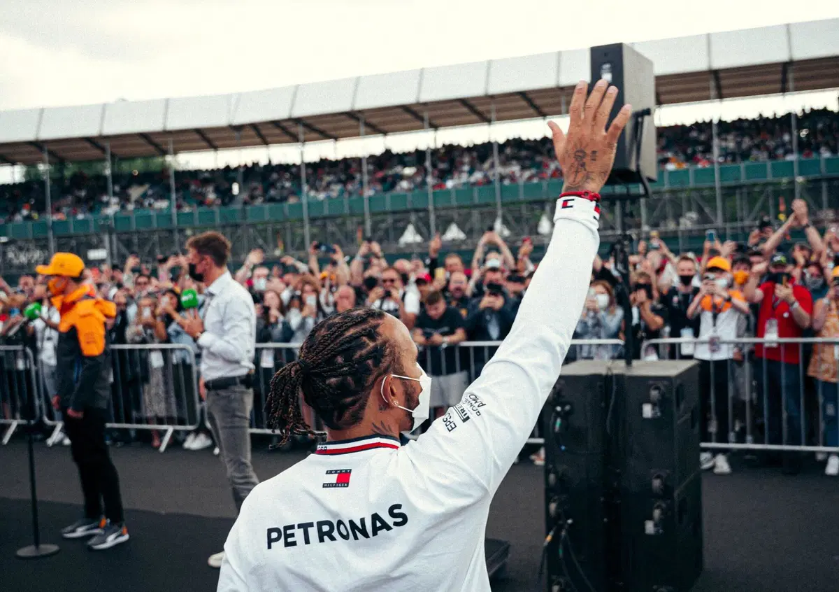 F1, Hamilton: "Speriamo di aver colmato il gap"
