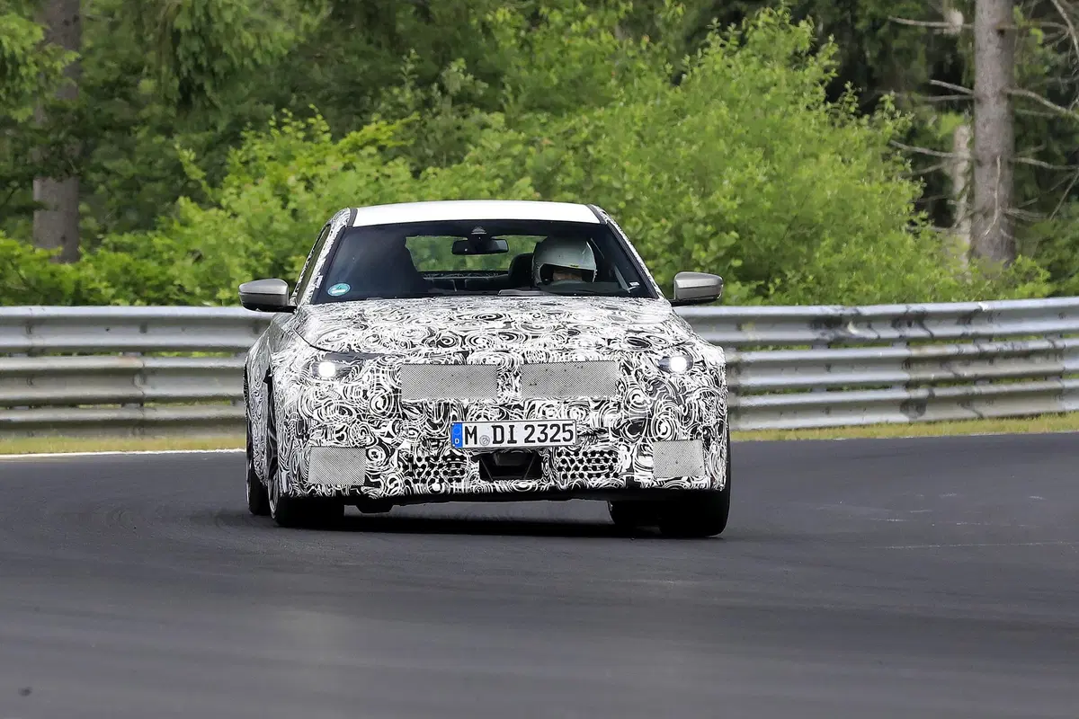 BMW M2, le foto spia al Nürburgring (2)
