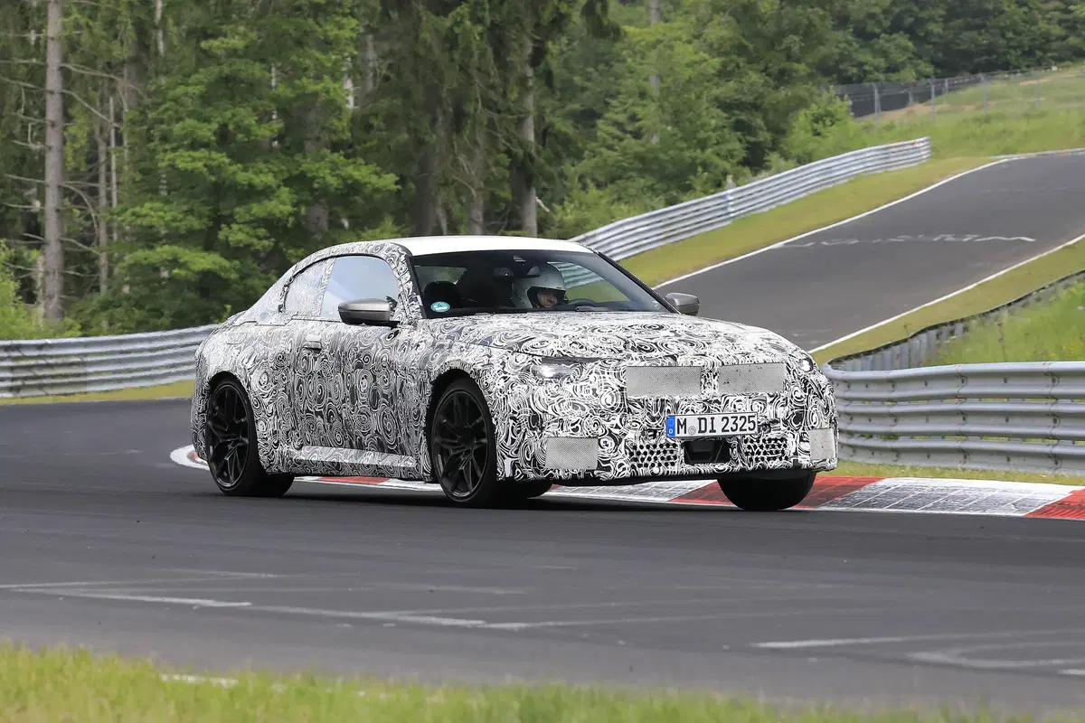 BMW M2, le foto spia al Nürburgring (3)