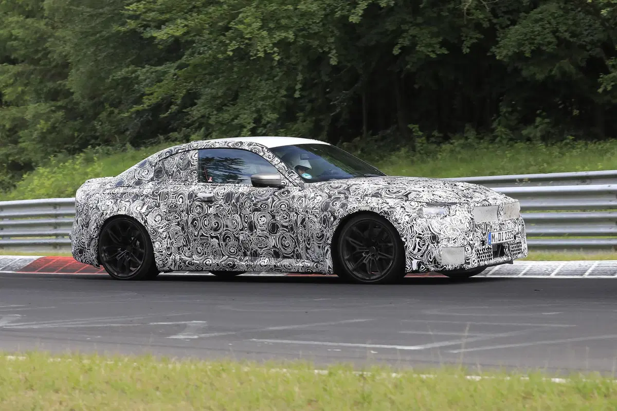 BMW M2, le foto spia al Nürburgring (5)