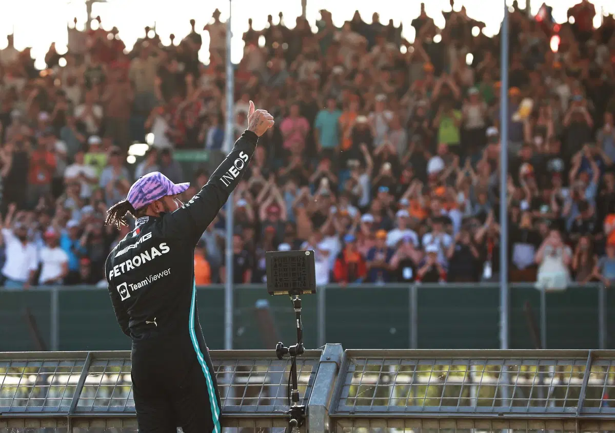 F1, Hamilton: "Speravo che l'energia dei tifosi ci avrebbe portato in prima posizione"