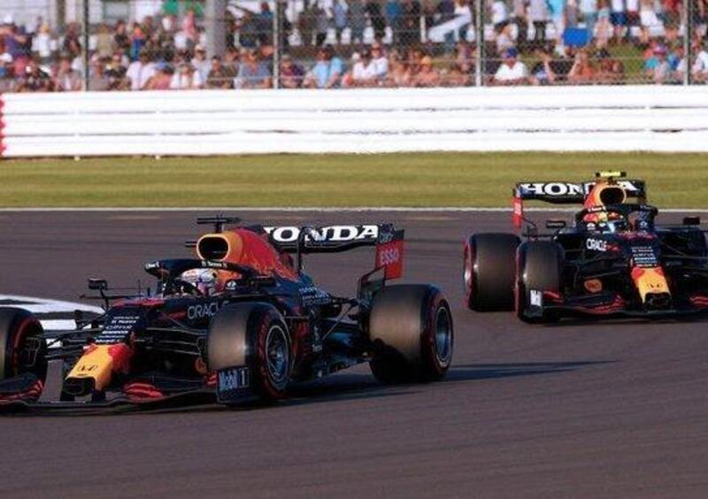 F1, GP Gran Bretagna 2021, FP2. Verstappen al top