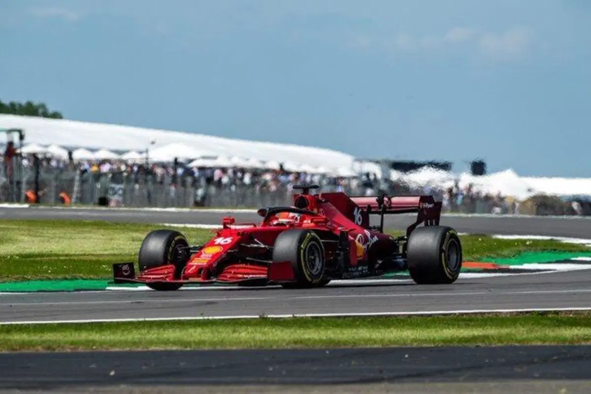 F1, GP Gran Bretagna 2021: pole per Verstappen (50)