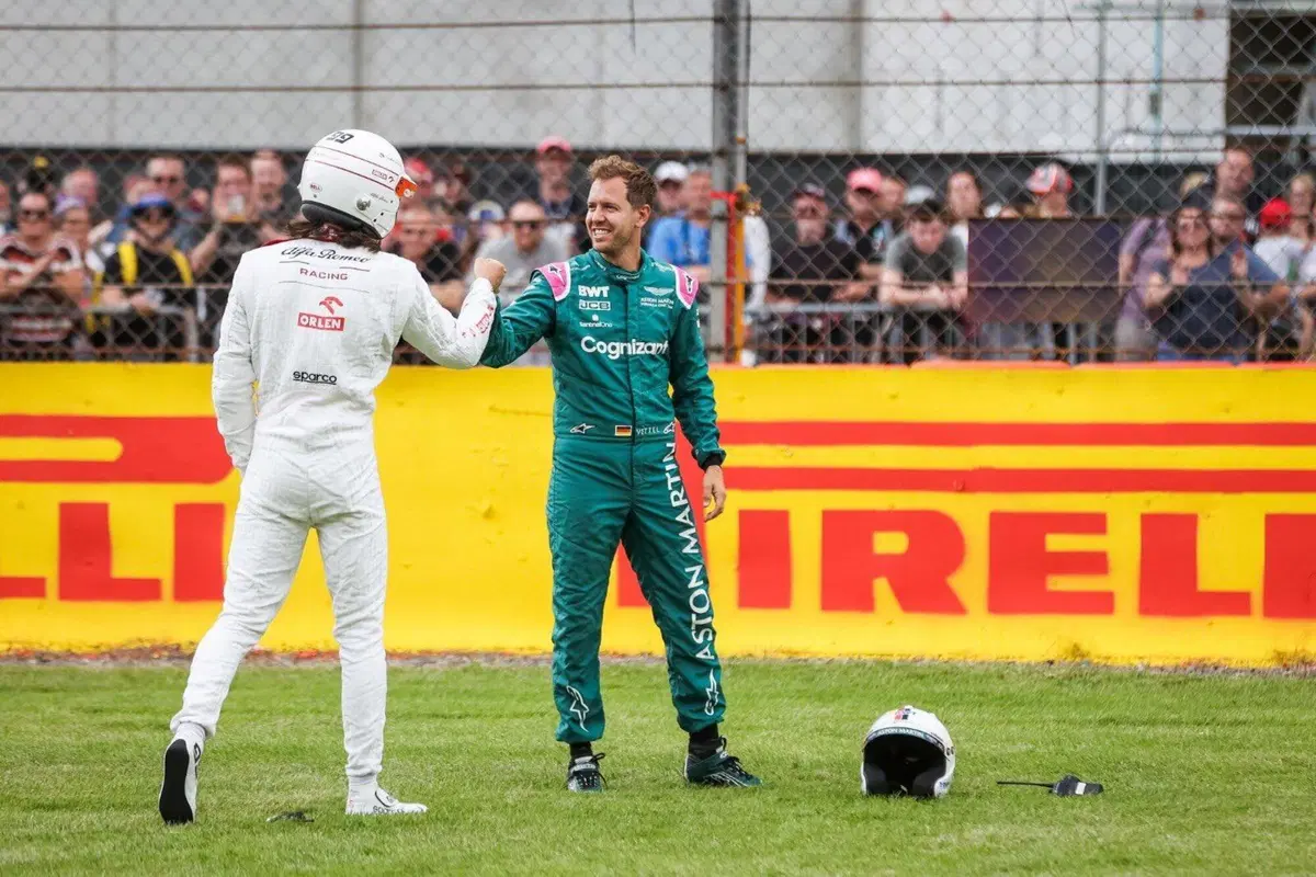 F1, GP Gran Bretagna 2021: pole per Verstappen (75)