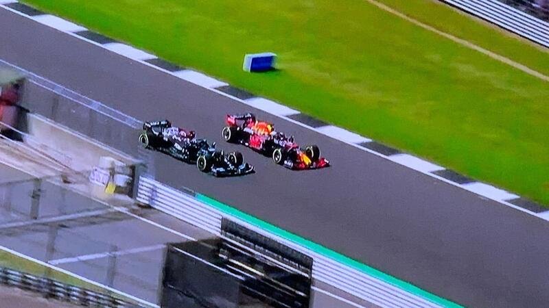 F1: ecco perch&eacute; Lewis Hamilton &egrave; stato penalizzato a Silverstone