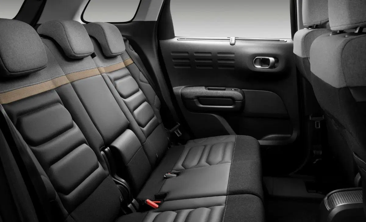 Citroen C3 Aircross BlueHDi 120 S&S EAT6 Feel (13)