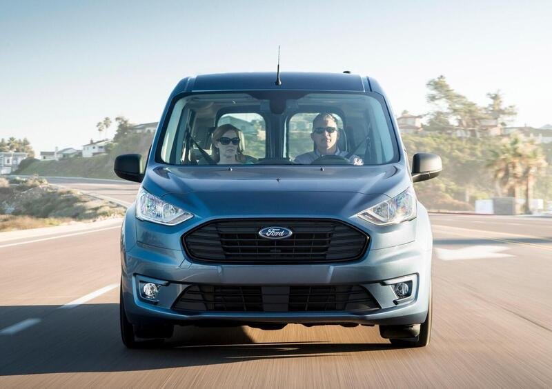 Ford Transit Connect Wagon (3)