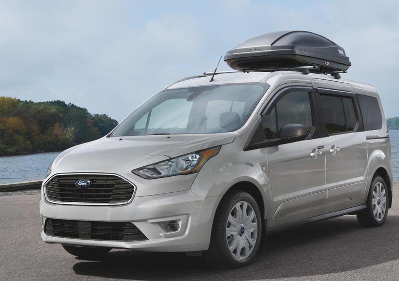 Ford Transit Connect Wagon (2013-->>) (7)