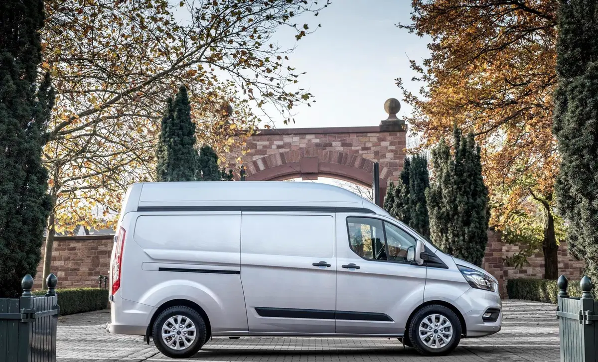 Ford Transit Custom Furgone 320 2.0 TDCi 130 PL Combi Trend (2)