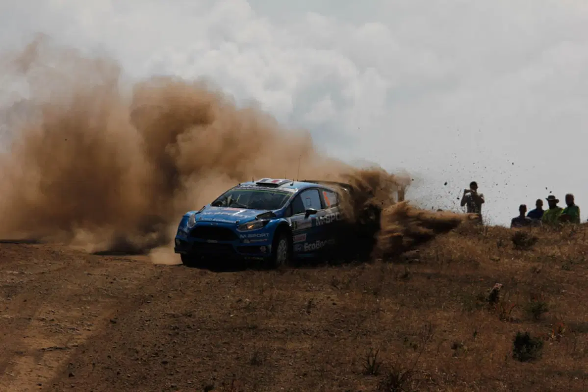 WRC16 Sardegna Italia, Marziani in Paradiso. Finalmente Neuville (Hyundai). Scandola davanti nella WR2 (3)