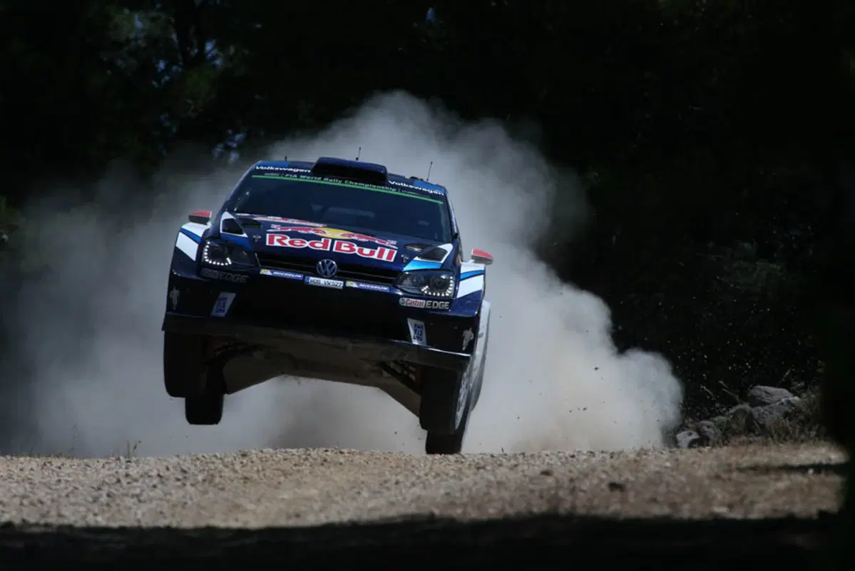WRC16 Sardegna Italia, Marziani in Paradiso. Finalmente Neuville (Hyundai). Scandola davanti nella WR2 (8)