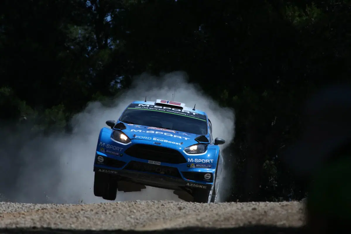 WRC16 Sardegna Italia, Marziani in Paradiso. Finalmente Neuville (Hyundai). Scandola davanti nella WR2 (9)