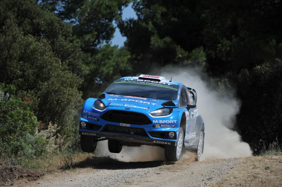 WRC16 Sardegna Italia, Marziani in Paradiso. Finalmente Neuville (Hyundai). Scandola davanti nella WR2 (22)