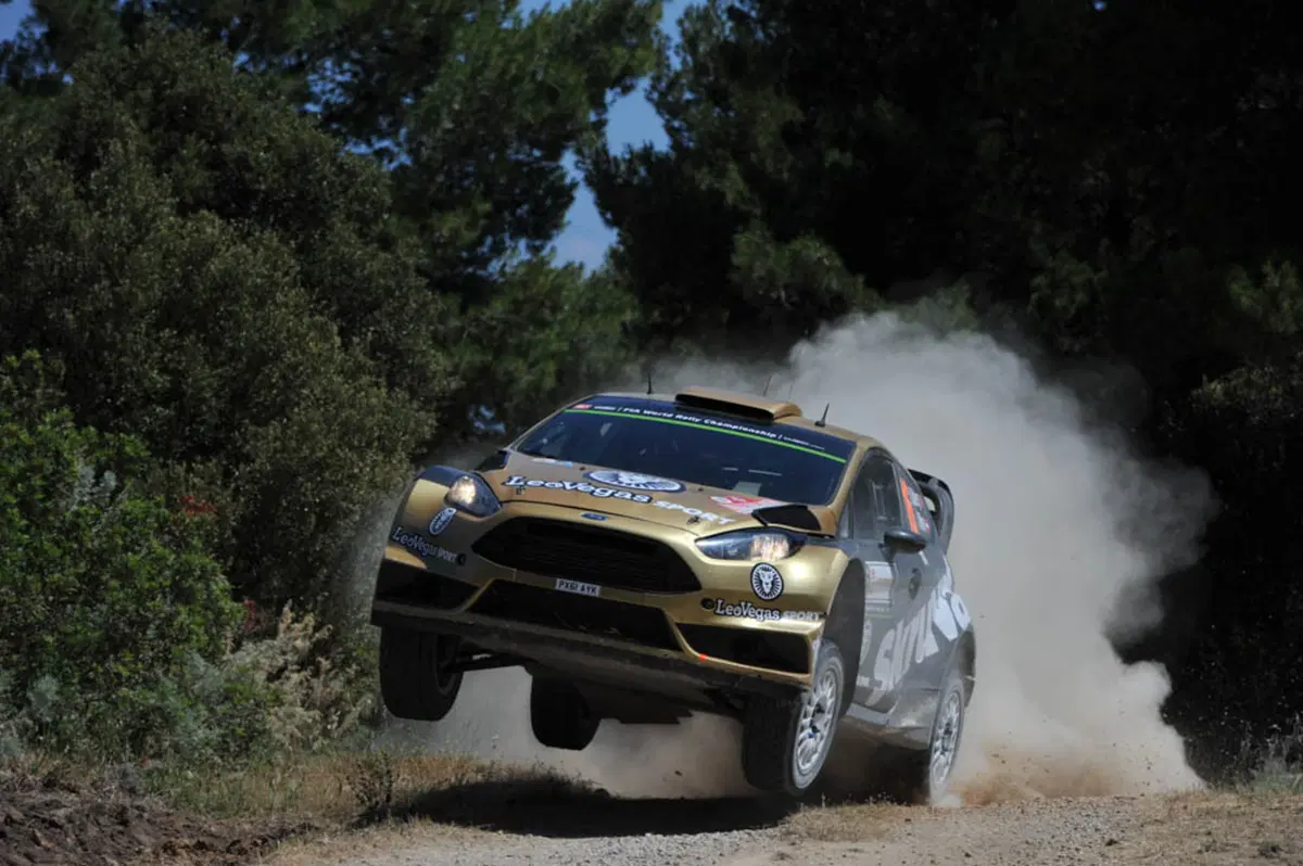 WRC16 Sardegna Italia, Marziani in Paradiso. Finalmente Neuville (Hyundai). Scandola davanti nella WR2 (24)