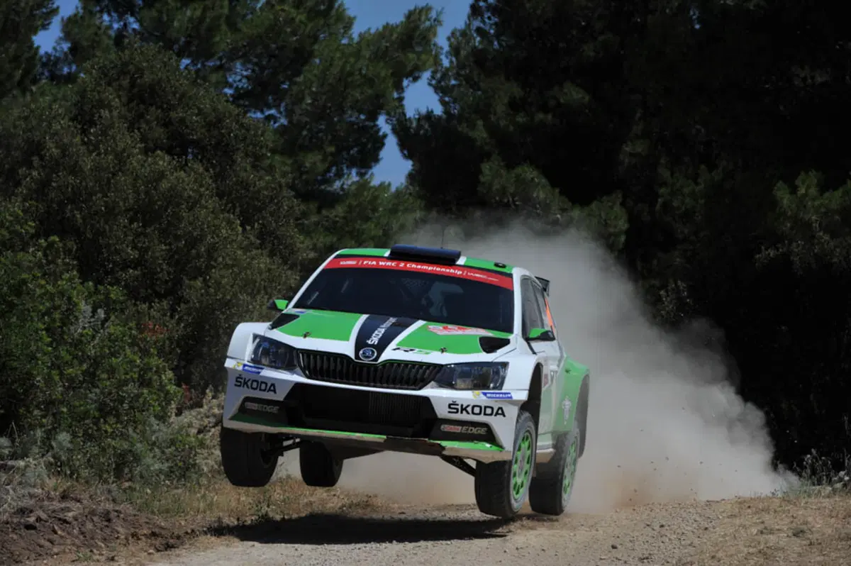 WRC16 Sardegna Italia, Marziani in Paradiso. Finalmente Neuville (Hyundai). Scandola davanti nella WR2 (27)