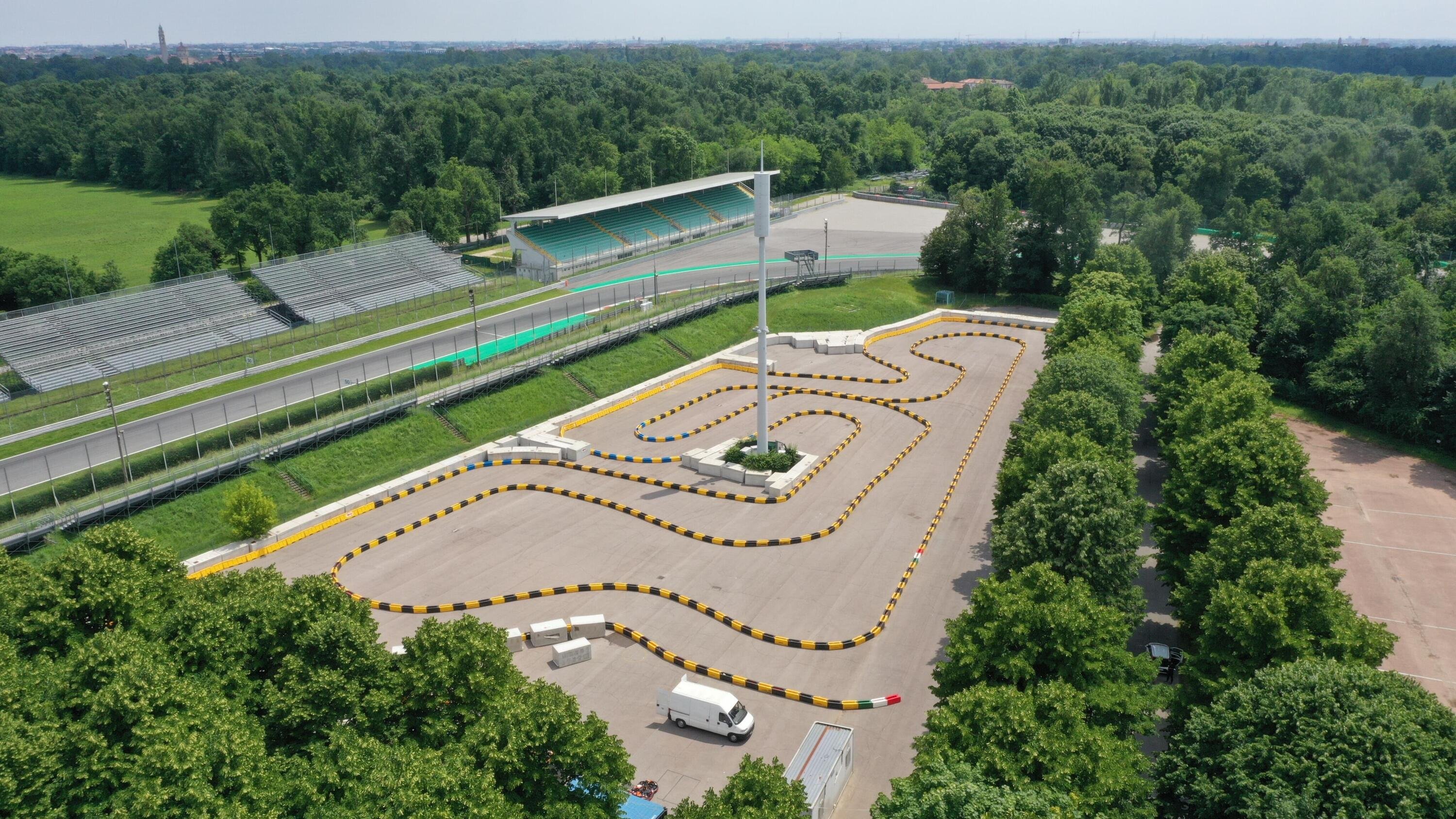 Monza, La nuova pista Kart: correre tra amici nel Tempio della velocit&agrave;