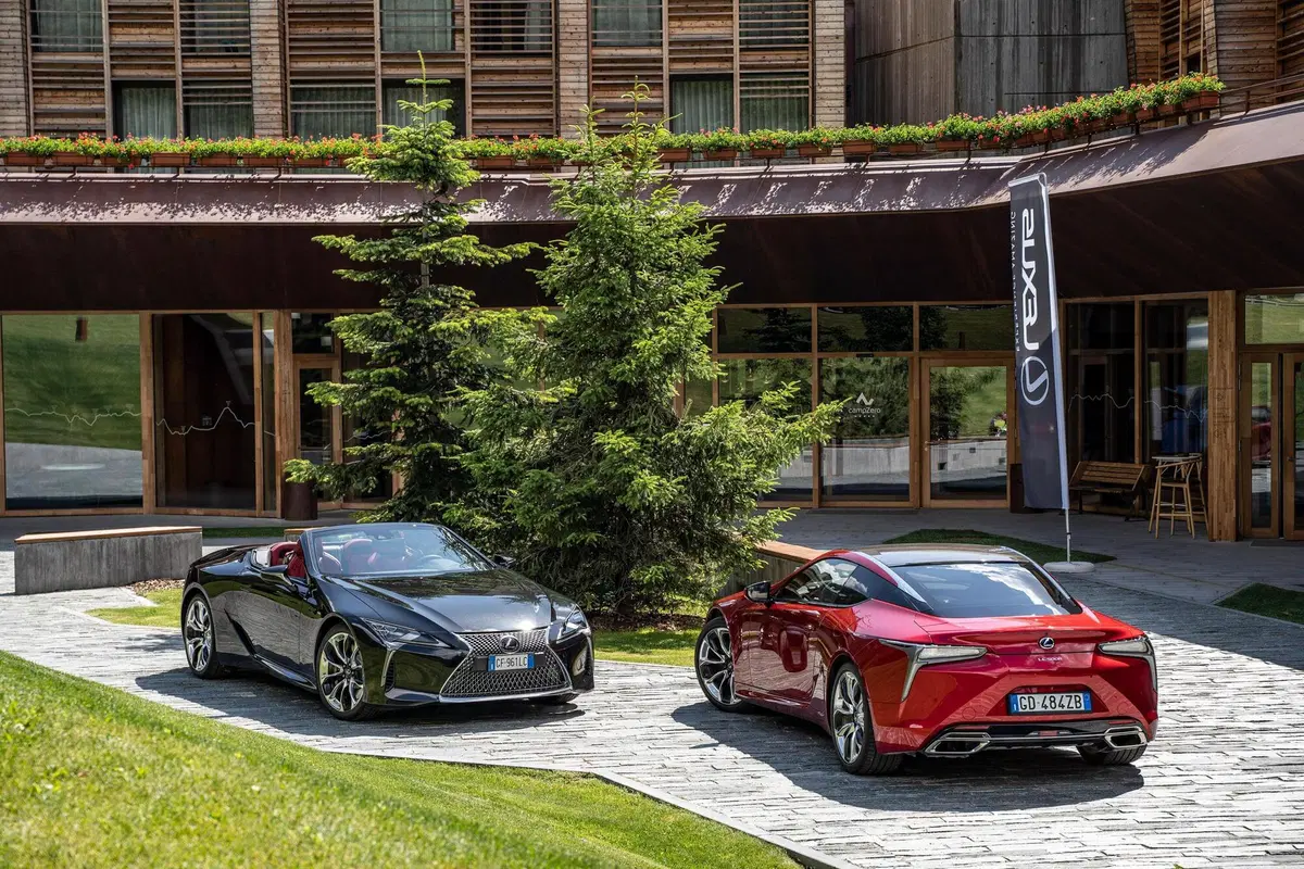 LC500 Convertible: il sogno termico educato da aprire in chiave Lexus [video] (14)