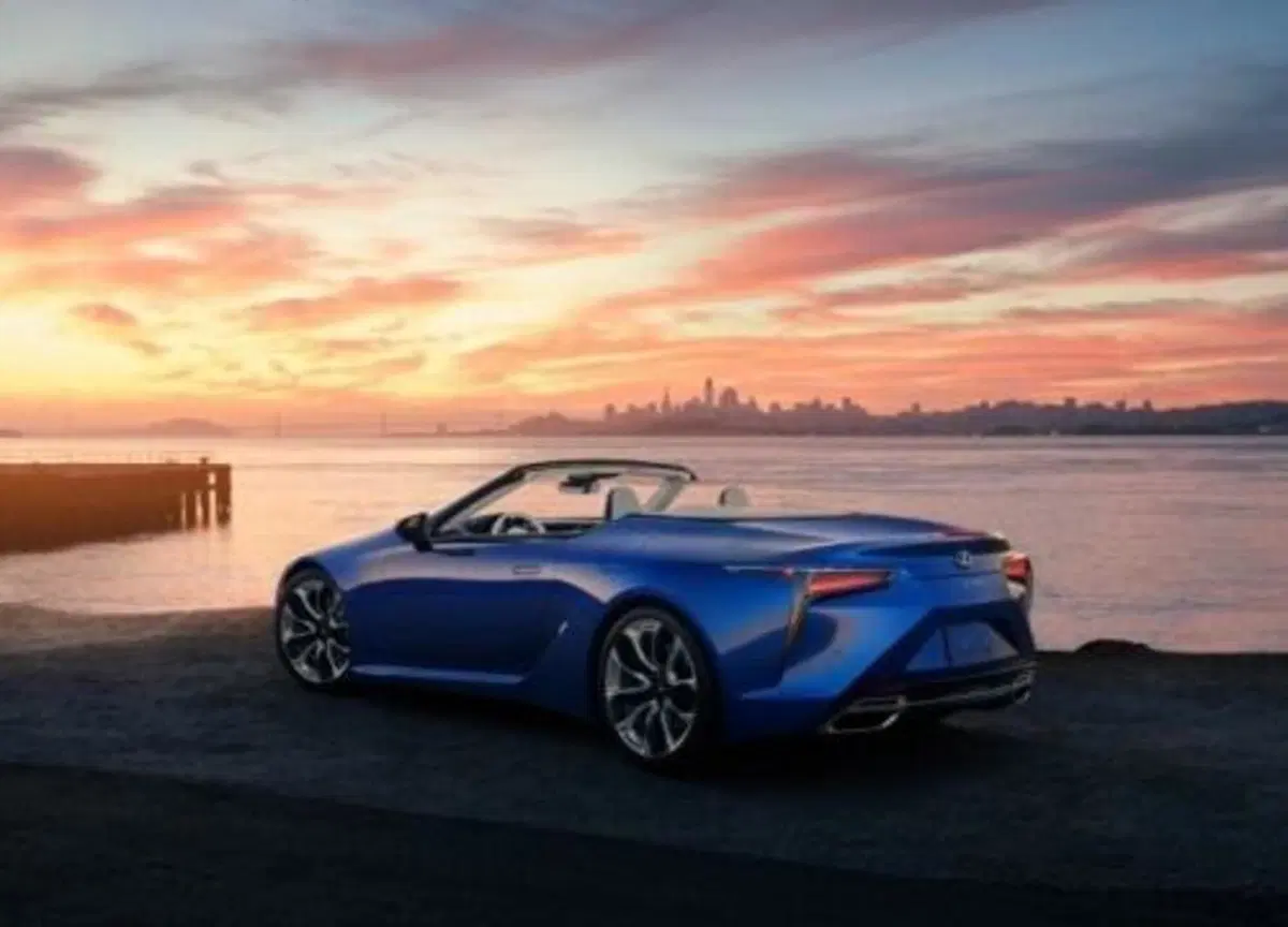 LC500 Convertible: il sogno termico educato da aprire in chiave Lexus [video] (24)