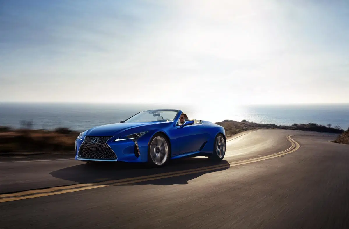 LC500 Convertible: il sogno termico educato da aprire in chiave Lexus [video] (27)