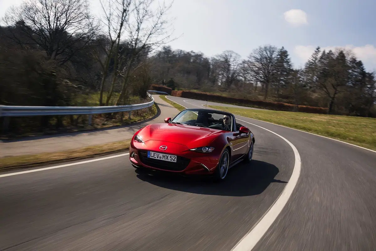 Il bello e il brutto della Mazda MX-5 Sport MY21: provata anche in pista (7)