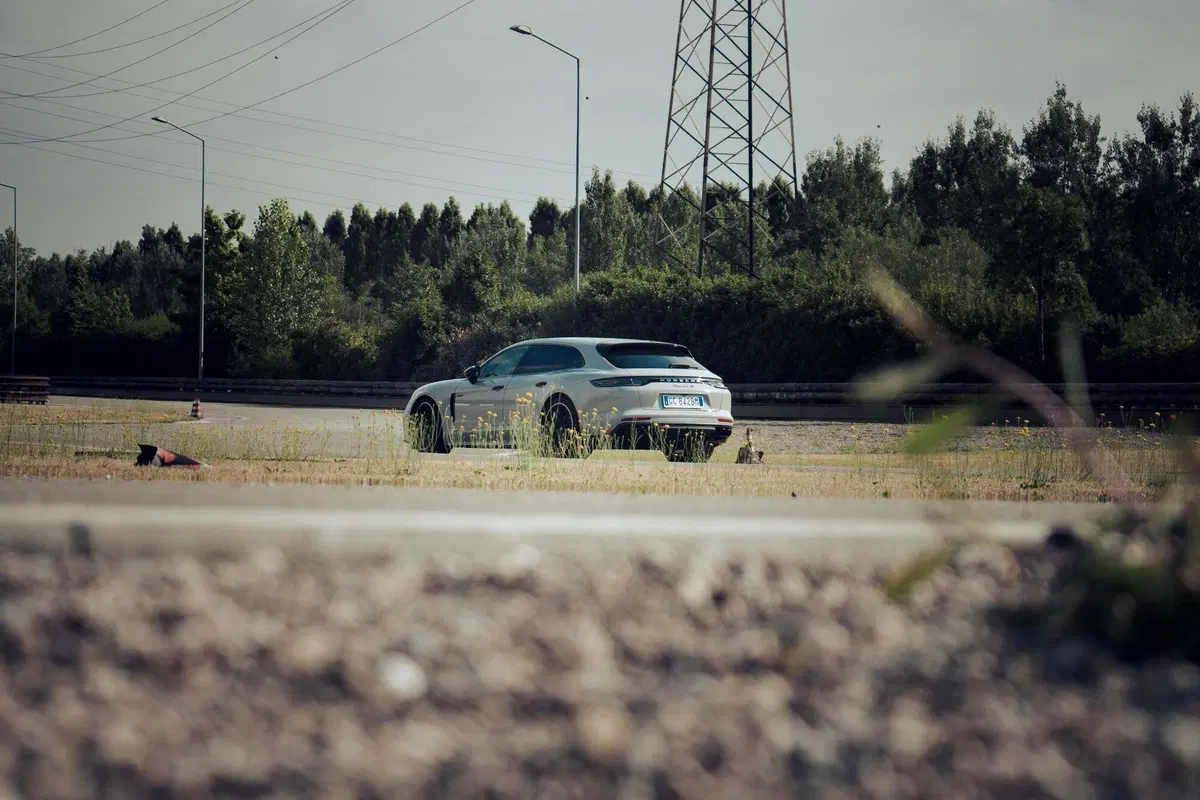 Porsche Panamera 4S e-Hybrid, PRO e CONTRO. La pagella e tutti i numeri della prova strumentale (4)