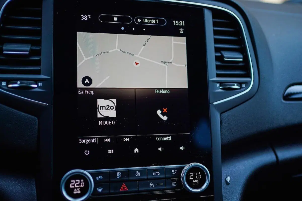 Megane E-Tech Plug-in Hybrid: maturità tecnologica (2)