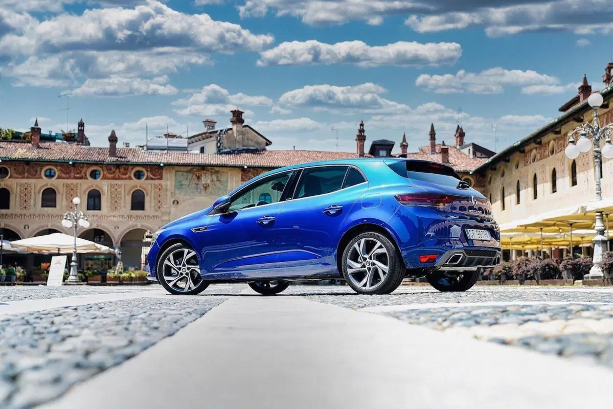 Megane E-Tech Plug-in Hybrid: maturità tecnologica (5)