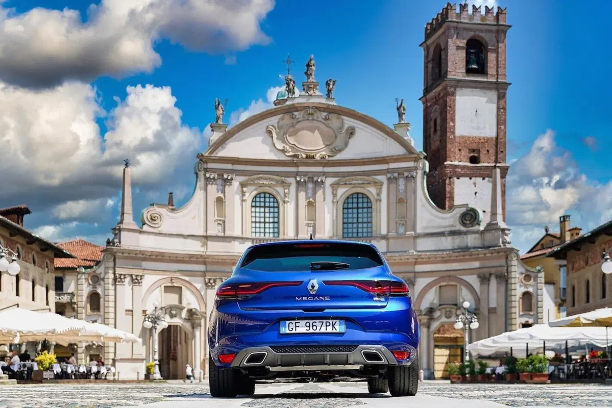 Megane E-Tech Plug-in Hybrid: maturità tecnologica (7)
