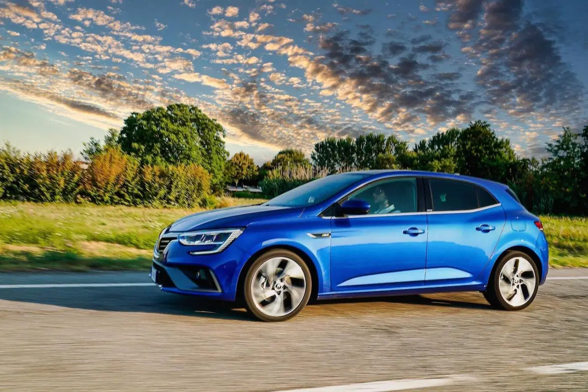 Megane E-Tech Plug-in Hybrid: maturità tecnologica (11)