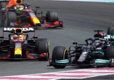 F1, GP Ungheria 2021, Analisi FP2: Verstappen all'inseguimento delle Mercedes, Ferrari in difficoltà con il caldo