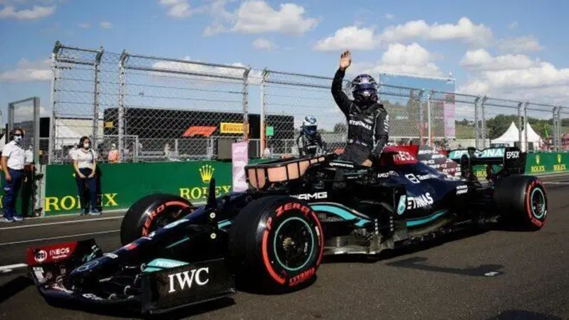 F1, Hamilton: "Chi mi fischia mi carica"